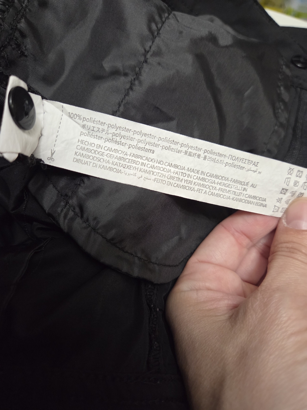 Bershka Black Wide-Leg Cargo Pants with D-Ring & Flap Pockets - Picture 8 of 14